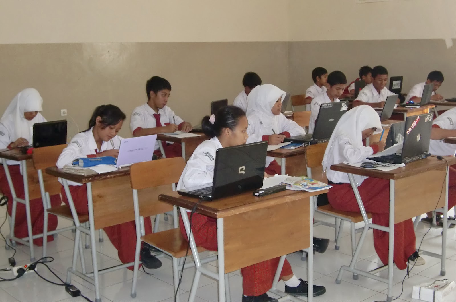 Perkembangan Pendidikan di Indonesia: Tantangan dan Kemajuan